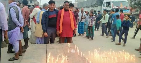 सर्वोच्च अदालतको निर्णयप्रति कटहरियामा कांग्रेसद्वारा दीप प्रज्जवलन