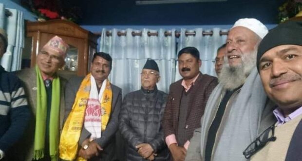 रौतहट २ का स्वतन्त्र सांसद किरण साह एमालेमा प्रवेश ।