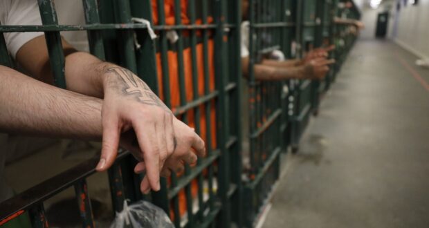 रौतहटको माधवनारायण नपा ७ लौकाहामा भएको अमृता हत्या काण्डको प्रतिवादीहरु कारागार चलान