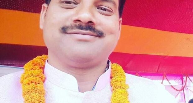 मेयर पटेलद्वारा नपाभरिका कक्षा ९ र १० का विद्यार्थीहरुको फाराम र आवेदन शुल्क भुक्तानी गरिने घोषणा