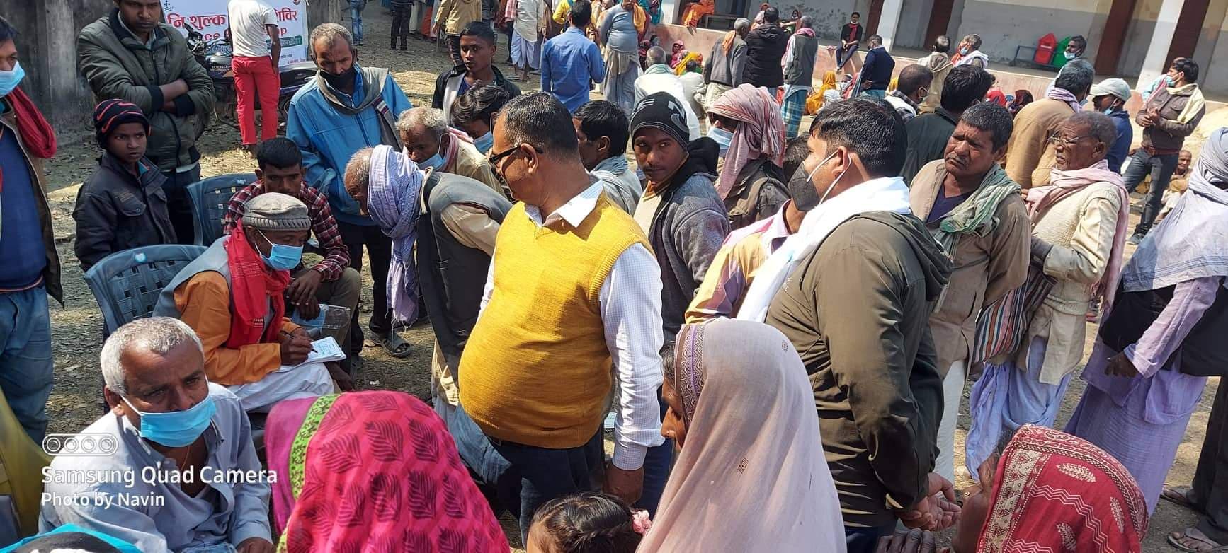 राजदेवी ९ ब्रहमपुरीमा समाजसेवी सिंहको पहलमा १ दिने निःशुल्क आँखा शिविर सम्पन्न