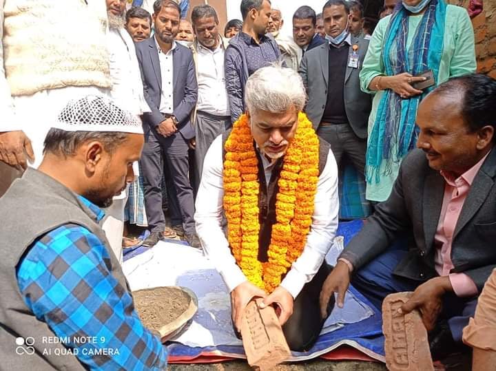 राष्ट्रिय मुस्लिम आयोगको पहलमा ईशनाथ ८ मनसरीमा विधालय भवनको शिलान्यास