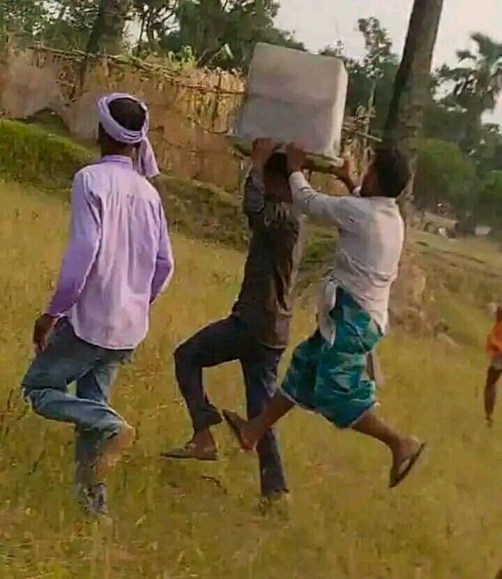 रौतहटको यमुनामाई -२ मा स्थानीयद्वारा मतपेटिका लुटियो