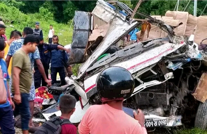 बारा बस दुर्घटनामा मृत्यु भएका १६ जनामध्ये १४ जनाको सनाखत