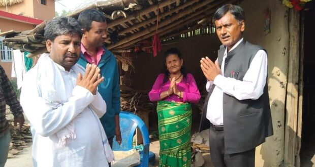 रौतहट क्षेत्र नं ३ मा सत्ता गठबन्धनको घरदैलो कार्यक्रममा तीव्रता ।