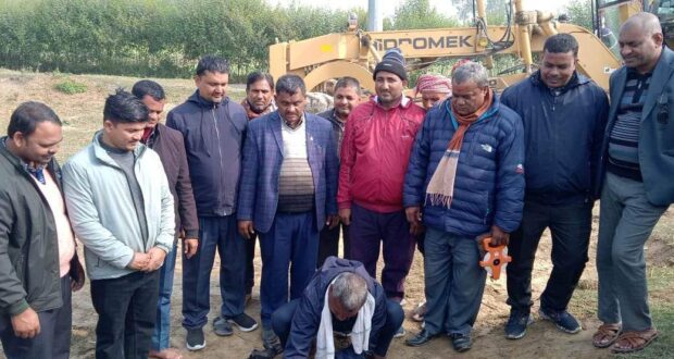 नया सडक निर्माणभन्दा जीर्ण सडकको मेयर कुर्मीद्वारा स्तरोन्नति कार्य सुरु ।
