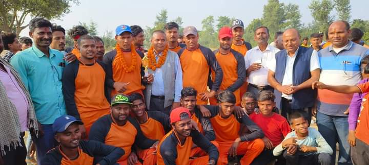 १२३ रनले जितेका इनर्वा टिम मेयर कपको सेमीफाइनलमा सुरक्षित ।