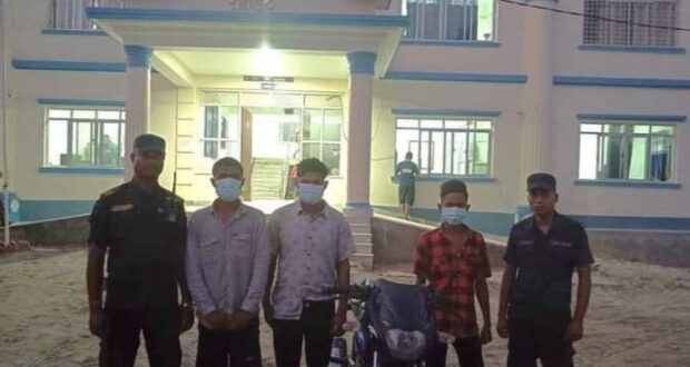 रौतहटमा सरकारी नम्बरको मोटरसाईकल चोरी गर्ने ३ जना पक्राउ ।