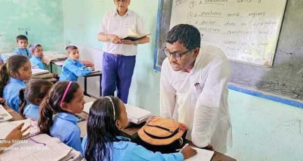 मेयर कुर्मीद्वारा वृन्दावनको सामुदायिक विद्यालयहरुमा छड्के अनुगमन सुरु।