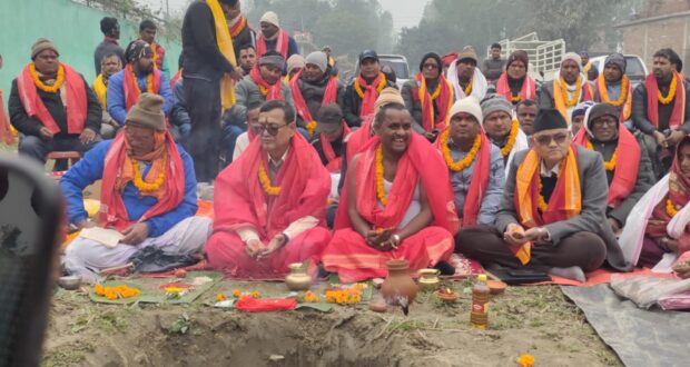 बतहु मा.वि.हर्षाहामा करोडौंको लागतमा ३३ कोठ्ठे भवनको गरियो शिलान्यास।