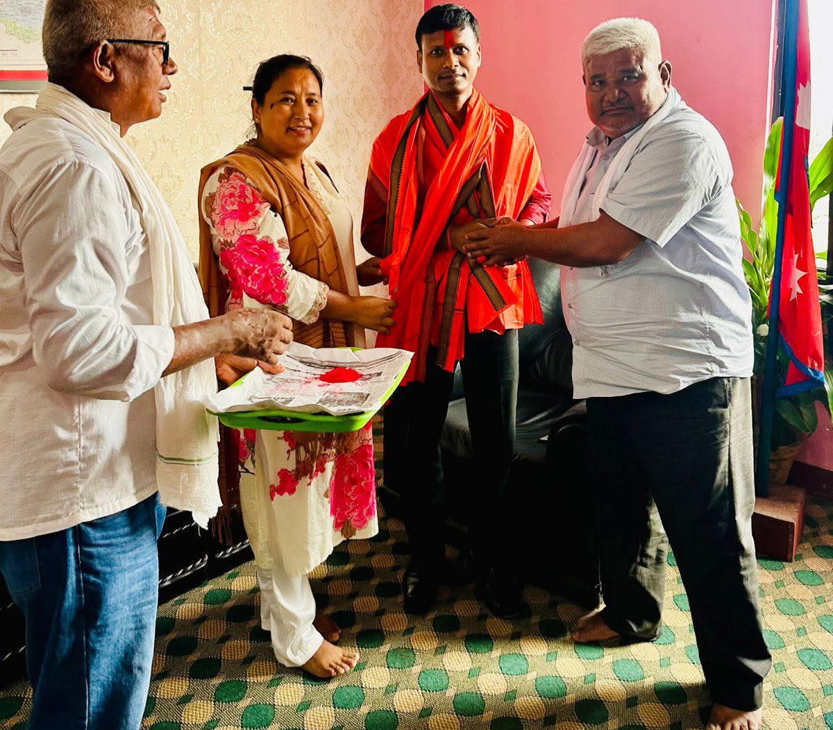 गुजरामा नयाँ प्रमुुख प्रशासकीय अधिकृत डा. श्रवण कुमार साहलाई भव्य स्वागत