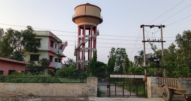 कटहरियाको पानीट्यांकी बन्द,उपभोक्ता  मिनरल वाटर किनेर पिउन बाध्य