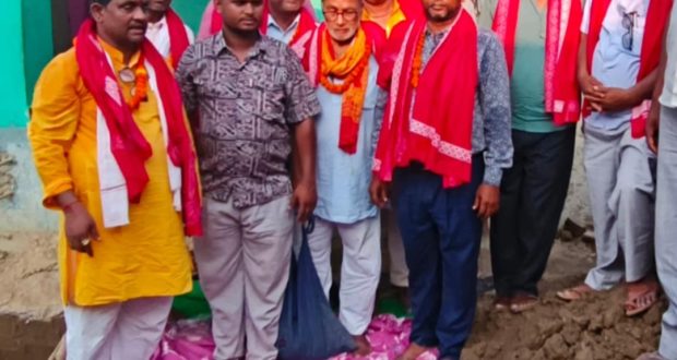 बहुअरी दलित धर्मशालामा खानेपानी धारा जडान,एक तल्ले भर्याङ,शौचालय निर्माण र बरण्डा रेलिङको शिलान्यास