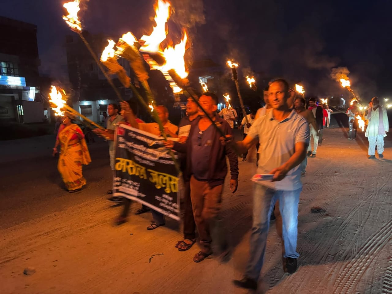 लिपुलेक, कालापानी र लिम्पियाधुरा नेपालको भूमि भन्दै हरिवनमा मशाल जुलुस