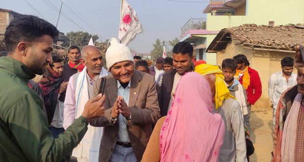 बारा-२ मा नेकपा एमालेका उम्मेदवार बलबीर चौधरीको पचरौतामा घरदैलो अभियान