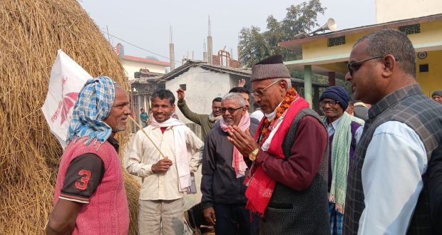 रौतहट-३ मा गोविन्द चौधरीको घरदैलो तीव्र, महम्मदपुरमा मतदाताको उत्साह