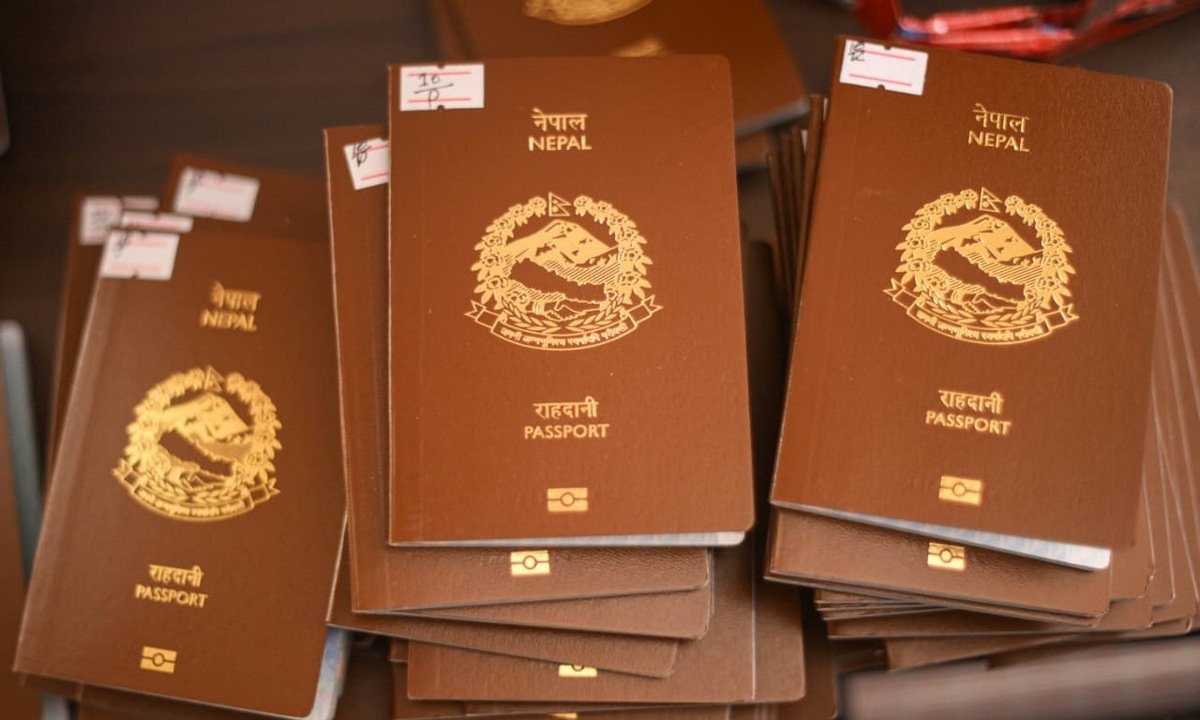 सेवा प्रवाहमा सहजताका लागि नागरिकताको प्रतिलिपि र राहदानी जुनसुकै जिल्लाबाट लिन सकिने