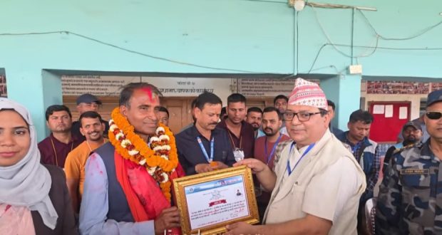 रौतहट -१ मा रास्वपाको चौधरी १८ भन्दा बढी मतान्तरले बिजयी ।