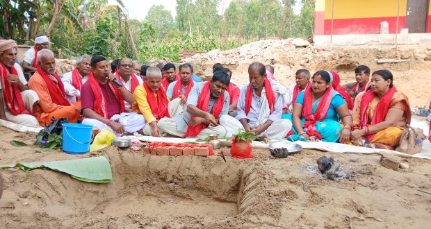 श्री आ.वि. उचिडिह देवाही गोनाही-७ मा चार कोठे विद्यालय भवनको शिलान्यास सम्पन्न